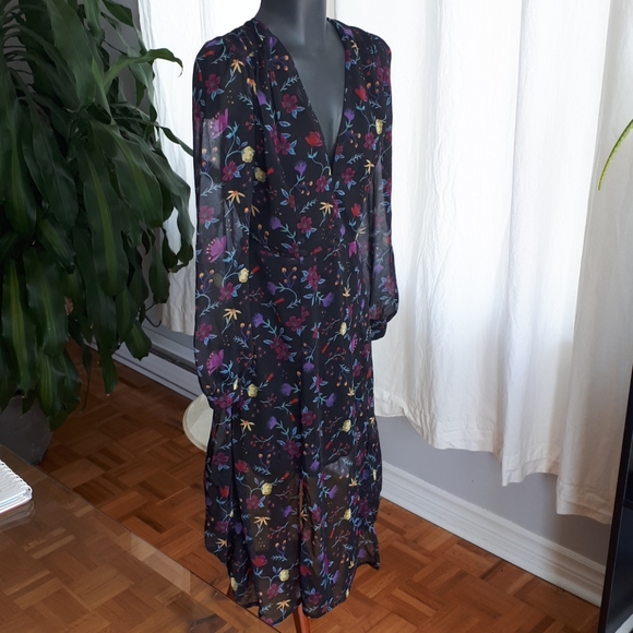 Glamorous Dresses & Skirts - Floral spring/summer dress - Size 6